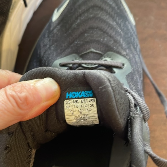 Brand new without box hoka arahi 6 - Picture 7 of 7